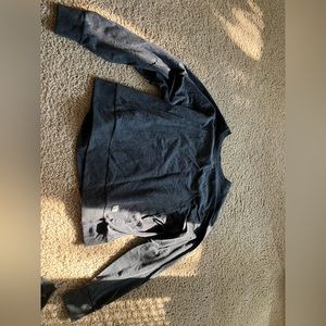 Vuori dark grey lightweight crew neck sweatshirt, excellent condition